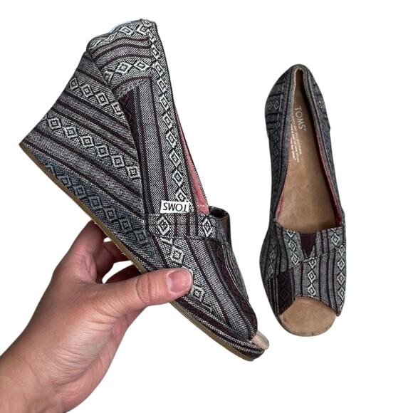 TOMS Aztec Canvas Open Toe Wedge Sandals Women’s Size 10 Gray Purple Boho - Picture 1 of 8